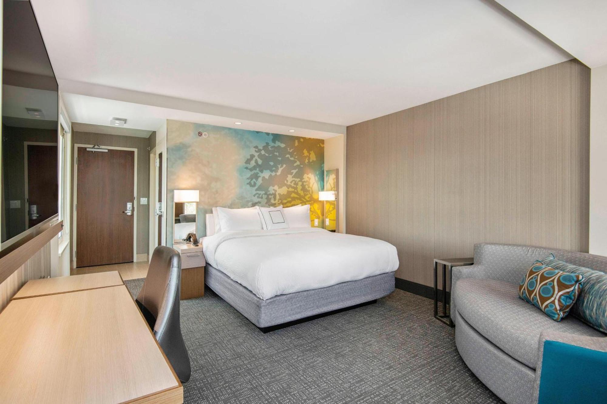 Courtyard By Marriott Raleigh Cary/Parkside Town Commons Hotel Екстериор снимка