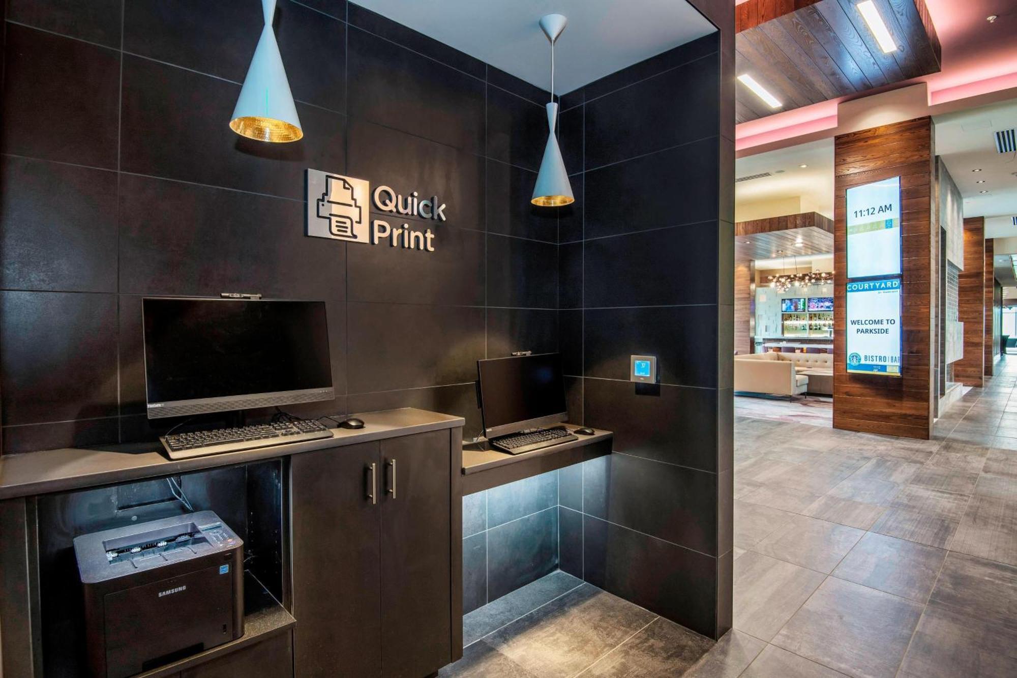 Courtyard By Marriott Raleigh Cary/Parkside Town Commons Hotel Екстериор снимка