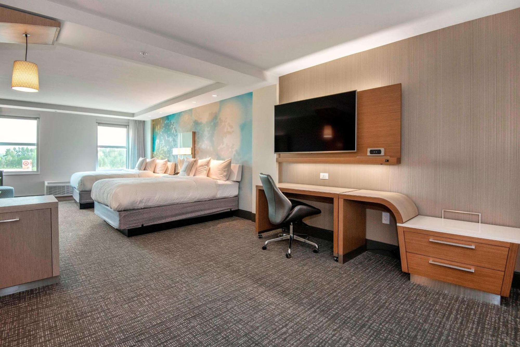 Courtyard By Marriott Raleigh Cary/Parkside Town Commons Hotel Екстериор снимка